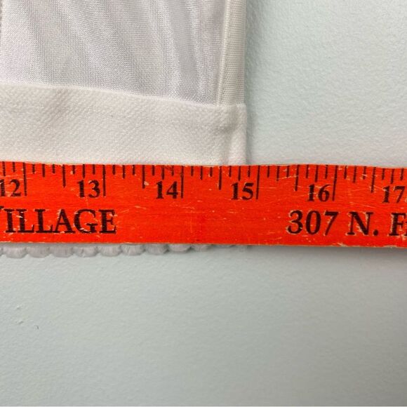 Elegant White Bustier Top - Picture 6 of 16